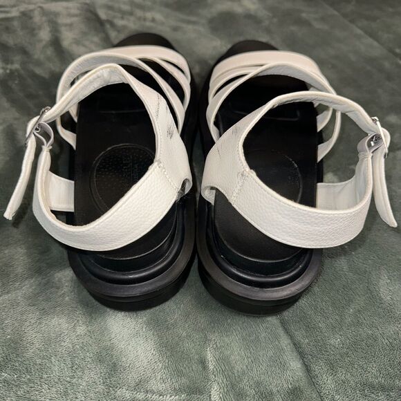 Truffle Collection Women's Sandals Sz 8 White Black Leather Ankle Strap Strappy - Picture 3 of 7